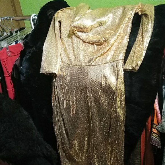 Dress - Picture 7 of 7